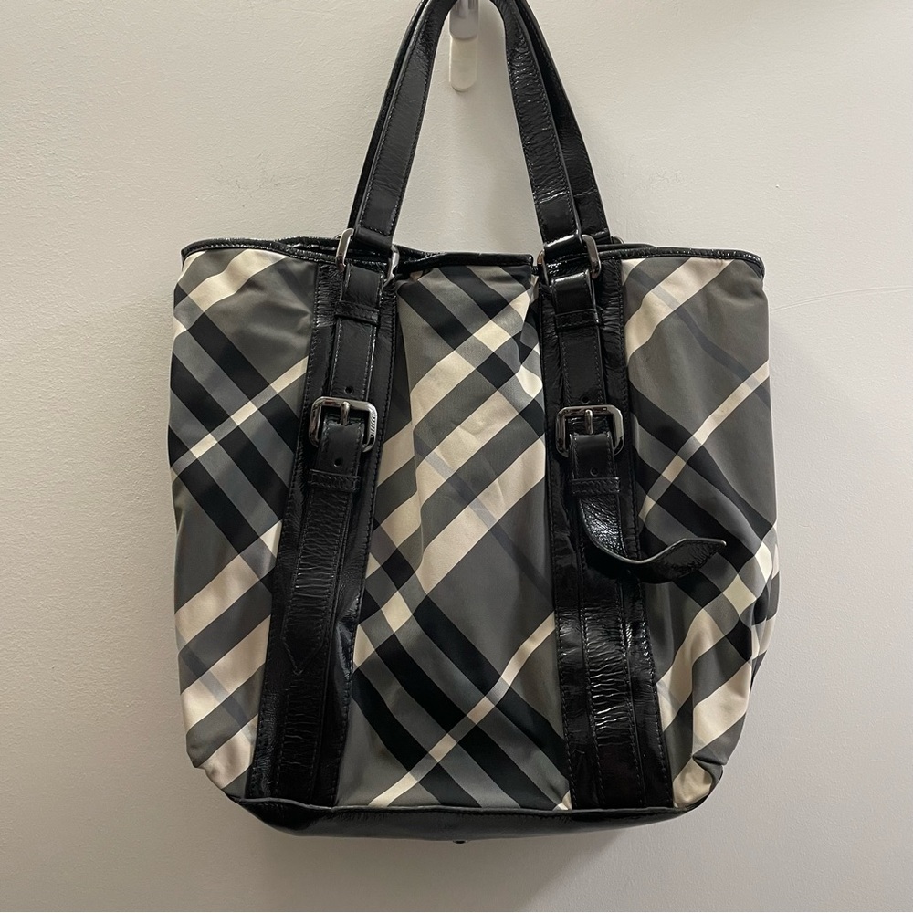 Burberry Classic Pattern Purse With Patent Leather Straps See Description